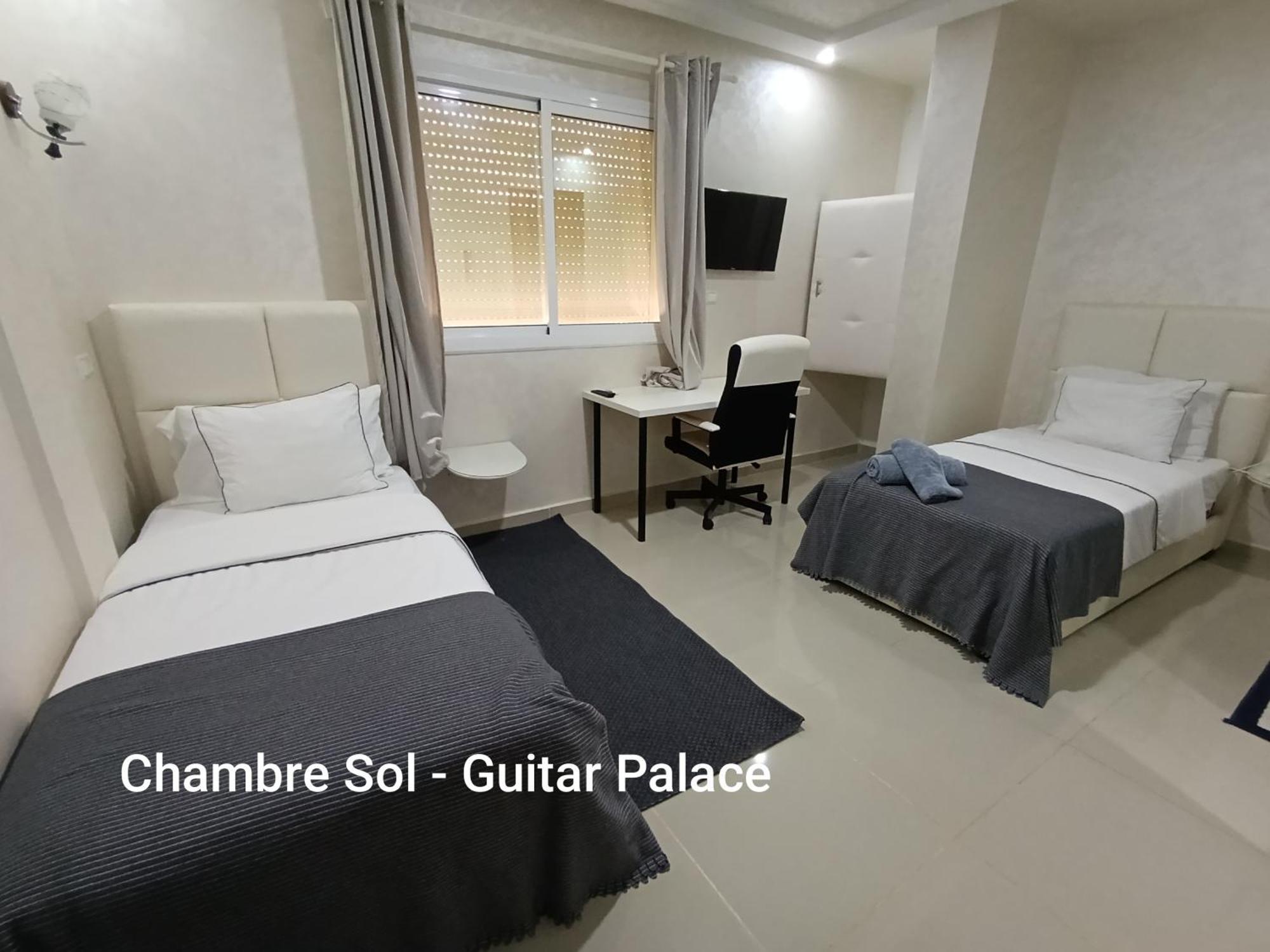 Guitar Palace - Chambres D'Hotes Bni Quolla Exteriér fotografie